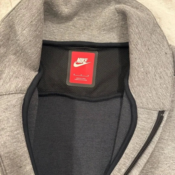 Nike collared zip up - Picture 4 of 4